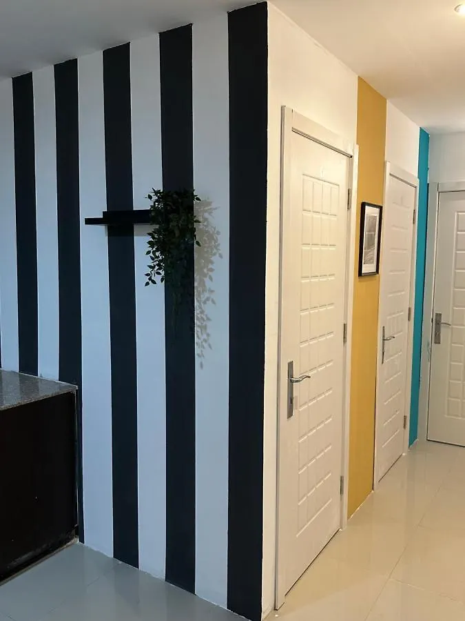 Séjour chez l'habitant Beautiful Partition Room In Al Barsha 1 Near Metro Dubaï