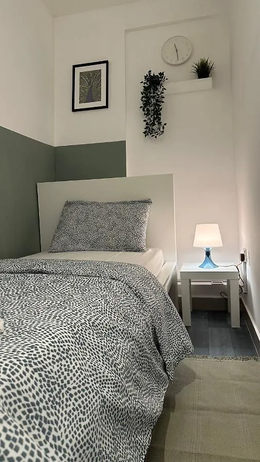 Homestay Beautiful Partition Room In Al Barsha 1 Near Metro Dubai